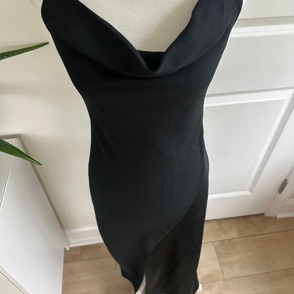 Cushnie Sleek Black Backless Dress - Picture 4 of 7
